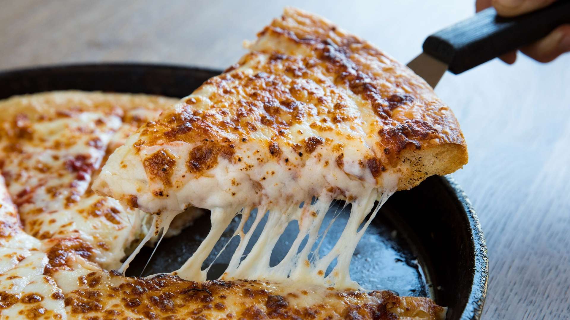 而聂小雨则 而聂小雨则