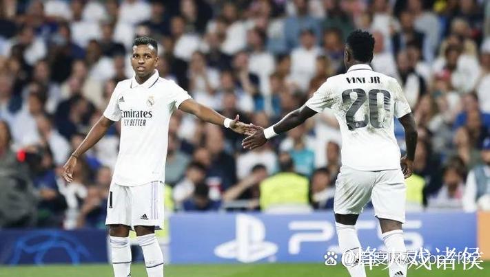 欧冠战报:多特蒙德与博德闪耀2-2握手言和,本菲卡2-0力克那不勒斯 欧冠战报:多特蒙德与博德闪耀2-2握手言和,本菲卡2-0力克那不勒斯